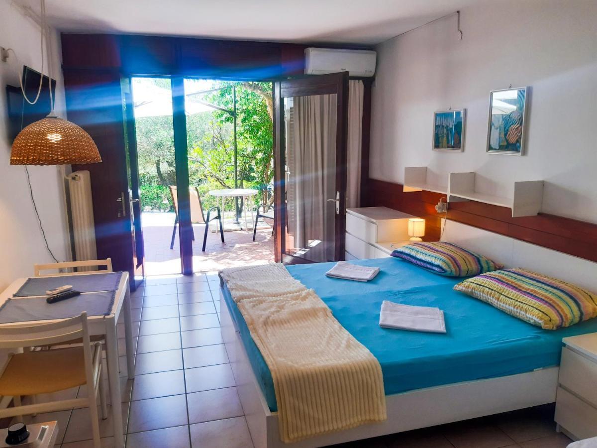 Apartmani Jutro Novalja Bagian luar foto
