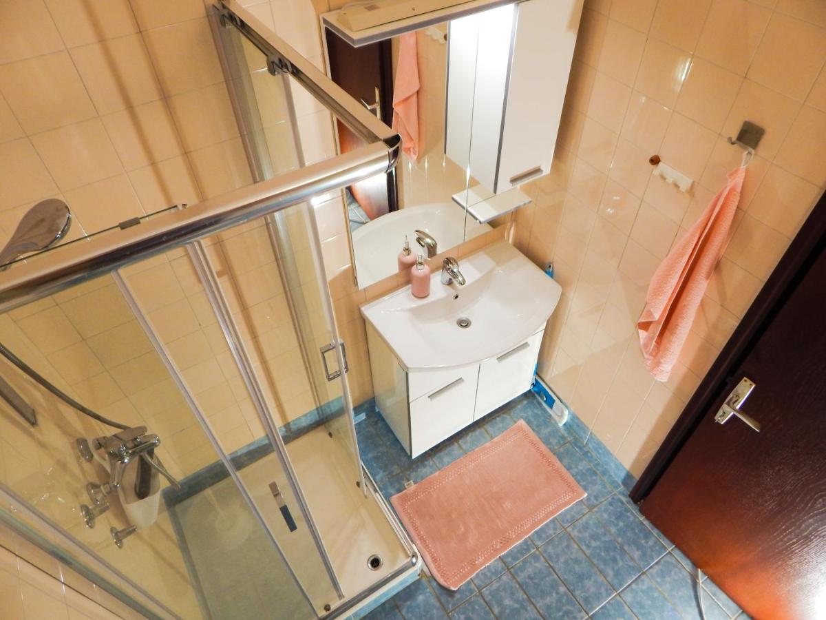 Apartmani Jutro Novalja Bagian luar foto