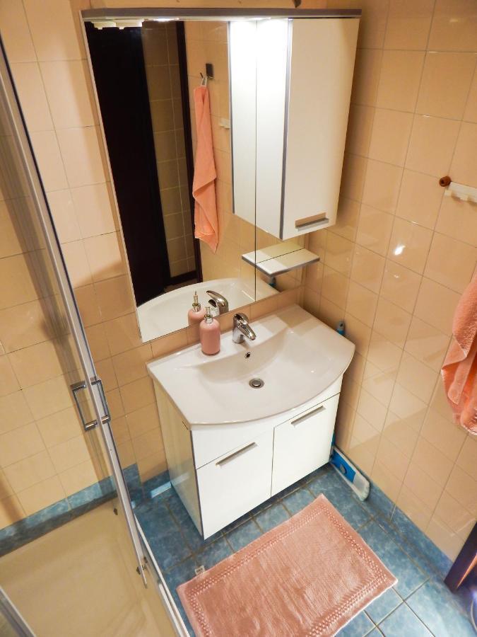 Apartmani Jutro Novalja Bagian luar foto